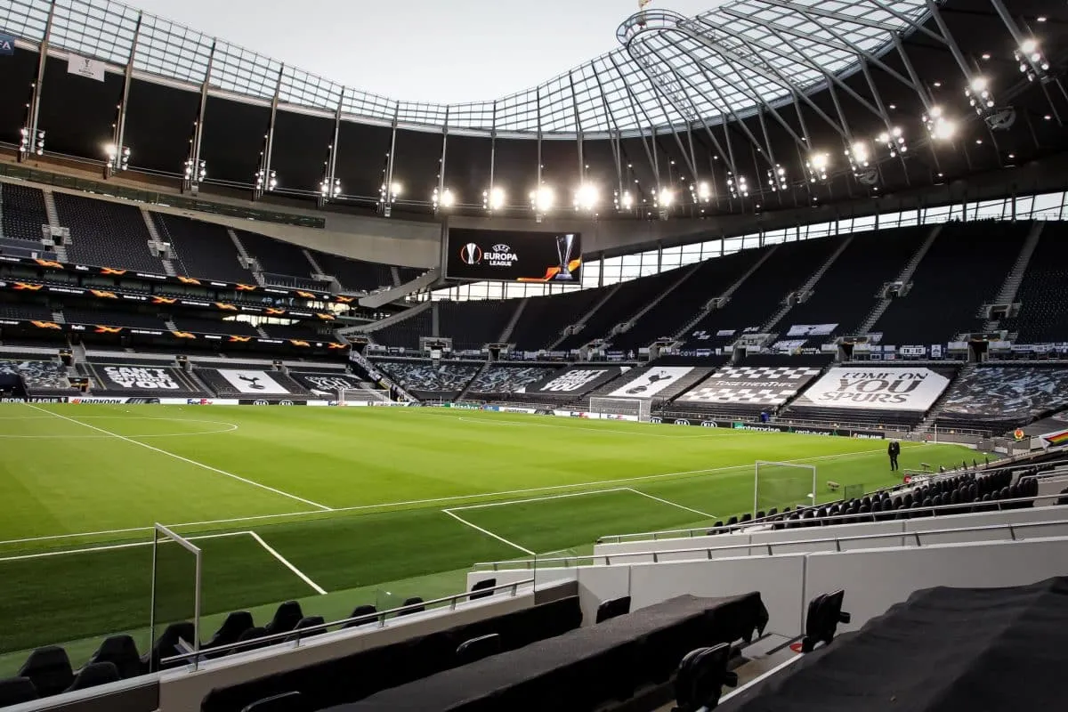 Vista panor&acirc;mica do est&aacute;dio do Tottenham Stadium