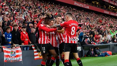Athletic Bilbao se vinga da Real Sociedad, vence d&eacute;rbi basco e sobe ao 3&ordm; lugar em La Liga