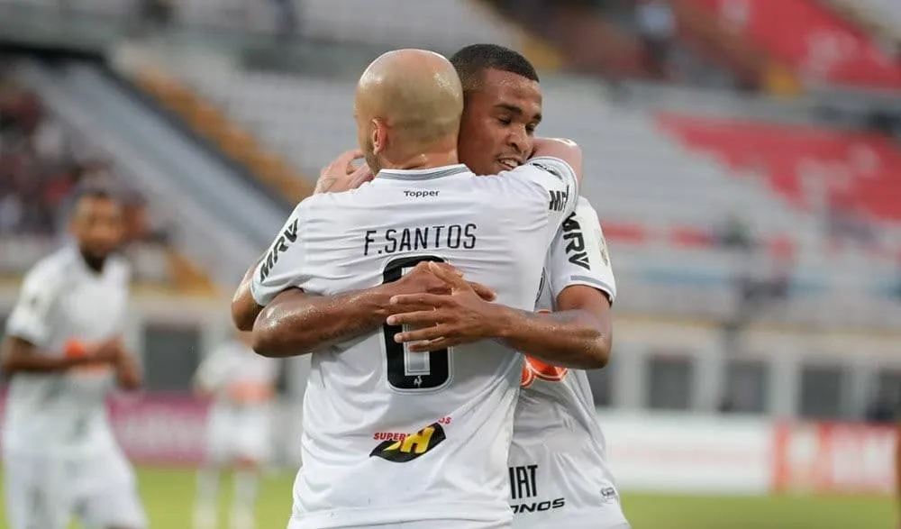 Alerrandro foi oportunista e, como consola&ccedil;&atilde;o, o Galo ao menos segue &agrave; Sul-Americana