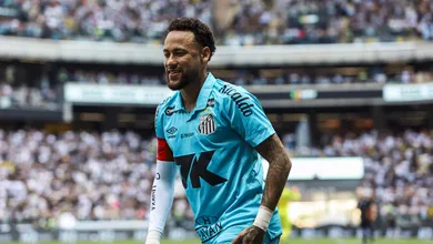 Duelo de besteiras entre Z&eacute; Ivaldo e Lyanco ofusca tarde ruim de Neymar em Galo x Santos