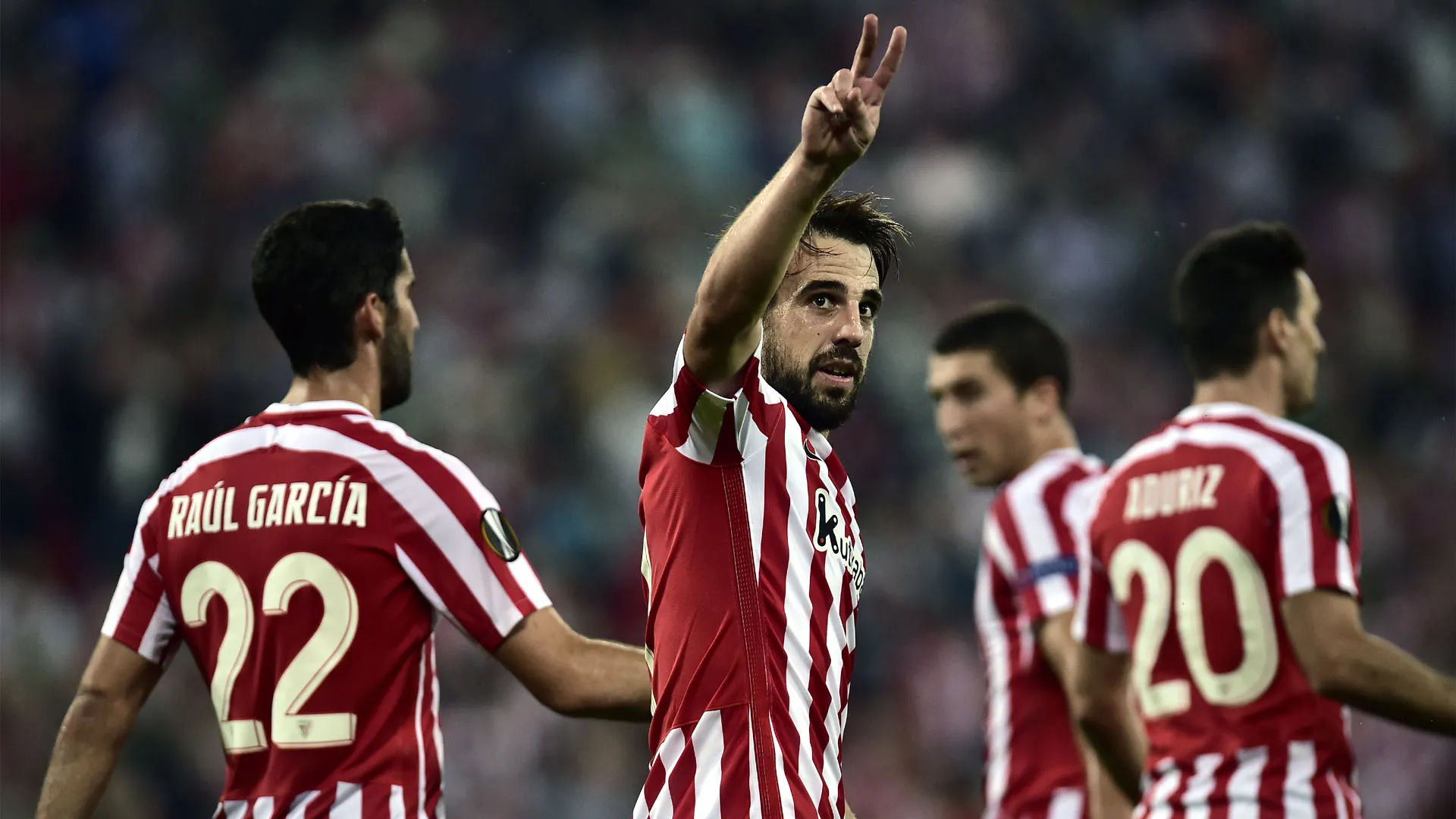 Confus&atilde;o da arbitragem s&oacute; n&atilde;o foi maior que gola&ccedil;o de Be&ntilde;at na vit&oacute;ria do Athletic