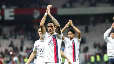 Di Mar&iacute;a anotou um gol por cobertura fant&aacute;stico, mas o juiz quis roubar a cena com duas expuls&otilde;es absurdas