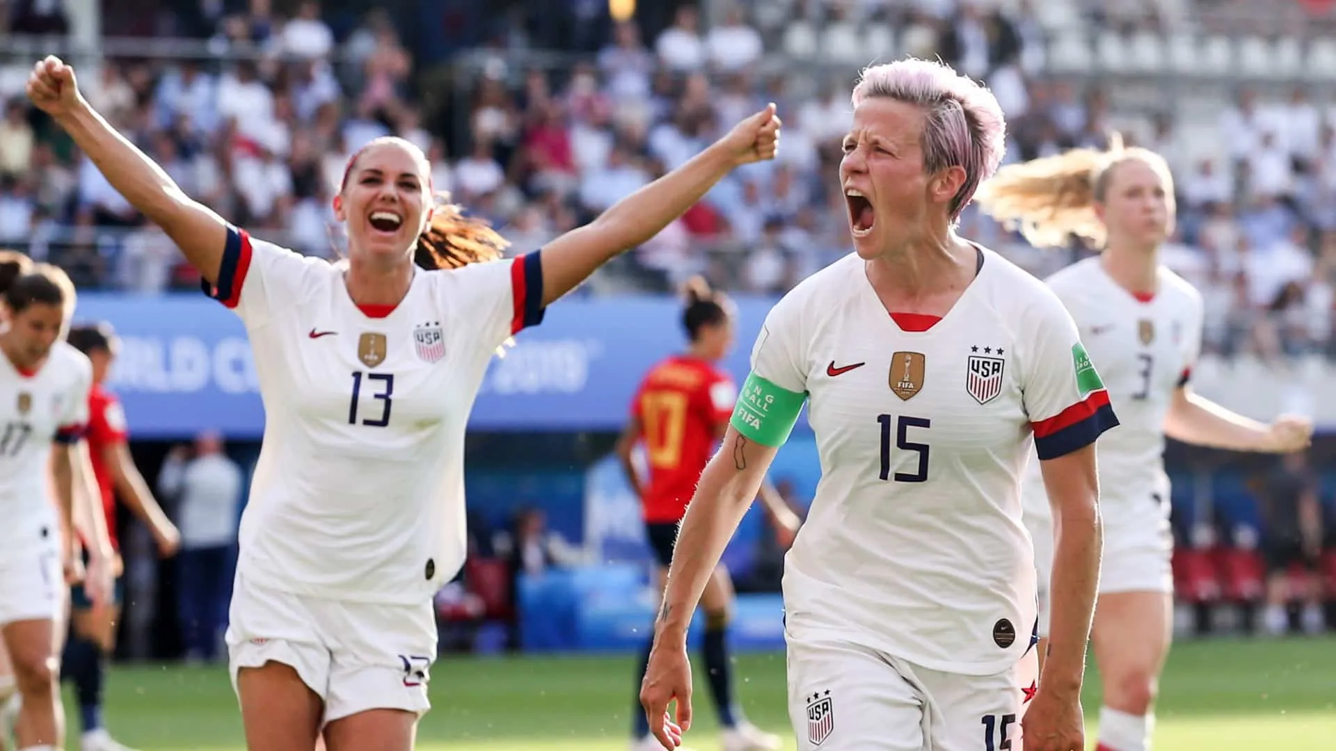 Rapinoe sobre EUA x Fran&ccedil;a: &ldquo;Espero que seja uma loucura completa. Ser&aacute; totalmente incr&iacute;vel&rdquo;