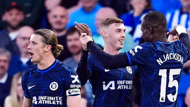 Quem para? Chelsea vence mais uma, agora o Brighton, e sonha com Liga Europa