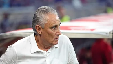Feliz e sorridente, Tite d&aacute; mostras de que entende bem os processos no Flamengo