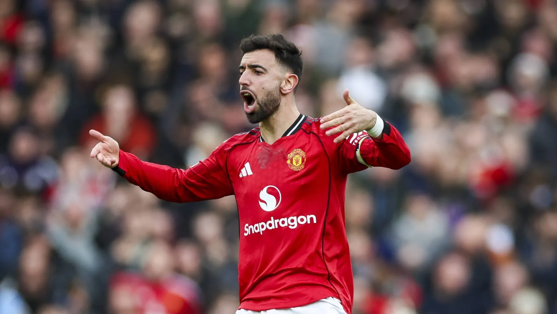 Manchester United: Dois fatores-chave v&atilde;o determinar o futuro de Bruno Fernandes