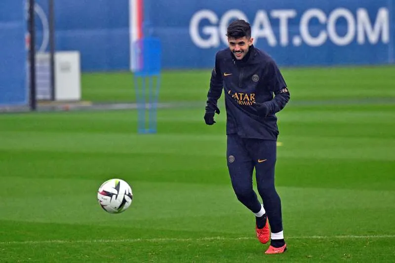 Recebido por Marquinhos, Beraldo se inspira em legi&atilde;o de s&atilde;o-paulinos que brilharam&nbsp;no&nbsp;PSG