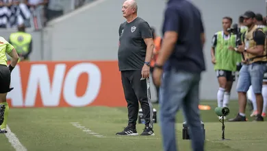 Atl&eacute;tico-MG: Felip&atilde;o tem coletiva p&oacute;s-derrota em cl&aacute;ssico t&atilde;o perdida quanto o time dele em campo