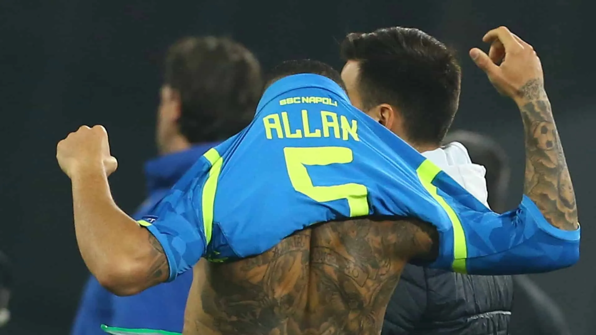 Para Allan, com refor&ccedil;os e perman&ecirc;ncias, este Napoli &eacute; o melhor em que ele j&aacute; jogou