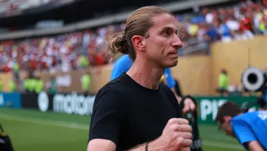 Ciente dos &lsquo;micro-detalhes&rsquo;, Filipe Luis exalta Flamengo e ignora &lsquo;desinteresse&rsquo; europeu