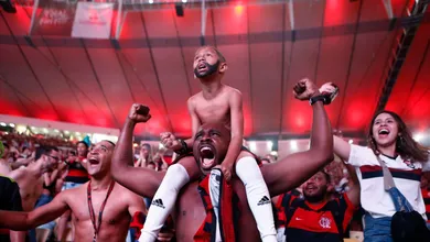 O &eacute;pico do Flamengo foi o merecido pr&ecirc;mio da paci&ecirc;ncia e uma ode &agrave; experi&ecirc;ncia de ser rubro-negro
