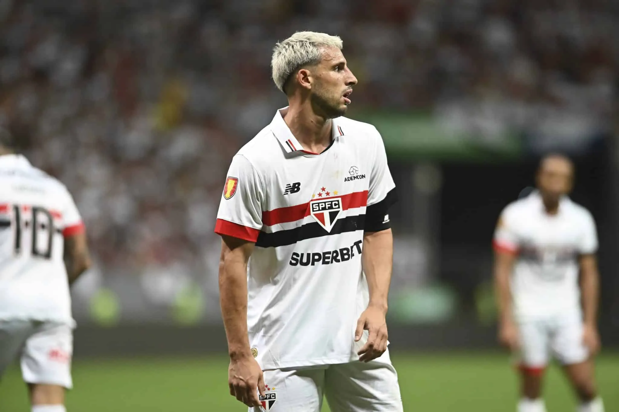 Calleri ainda &eacute; d&uacute;vida, mas deve voltar para liderar S&atilde;o Paulo contra a crise