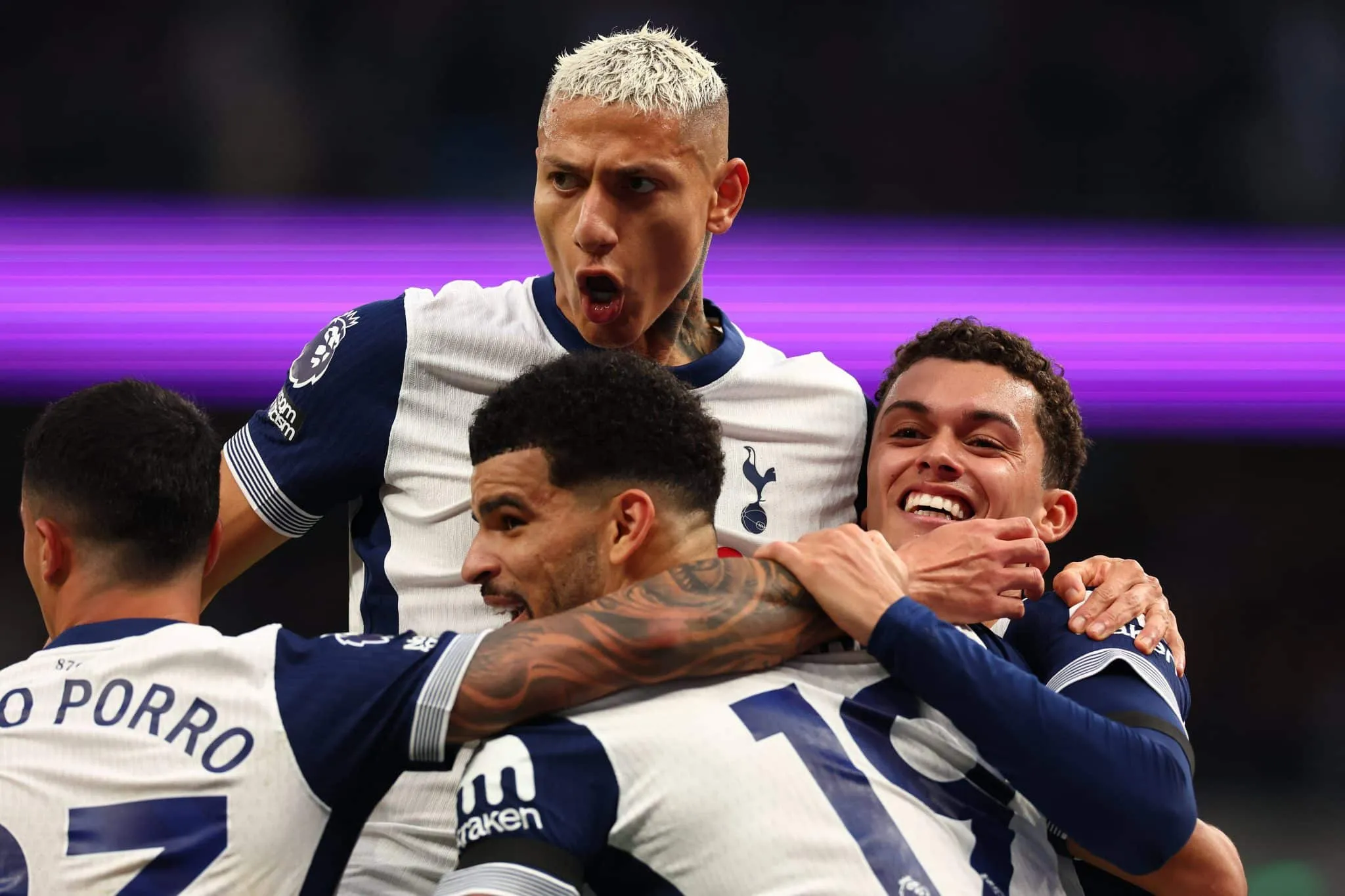 Richarlison ajuda o Tottenham, mas sofre les&atilde;o e aumenta calv&aacute;rio na temporada