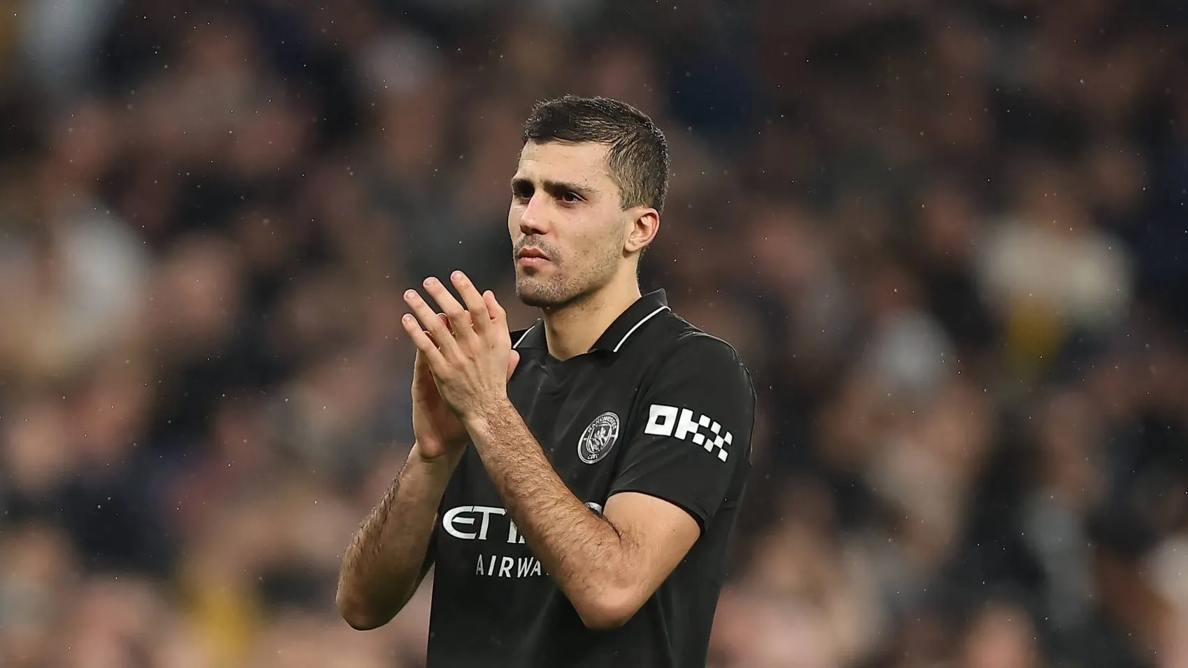 Rodri d&aacute; choque de realidade sobre situa&ccedil;&atilde;o do City e aponta erro de clube e imprensa
