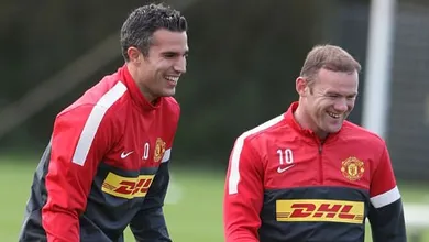 Rooney: &ldquo;Van Persie &eacute; o talism&atilde; do United&rdquo;