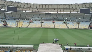 Gramado do Maracan&atilde; &eacute; criticado por Diniz e preocupa Fluminense por final da Recopa