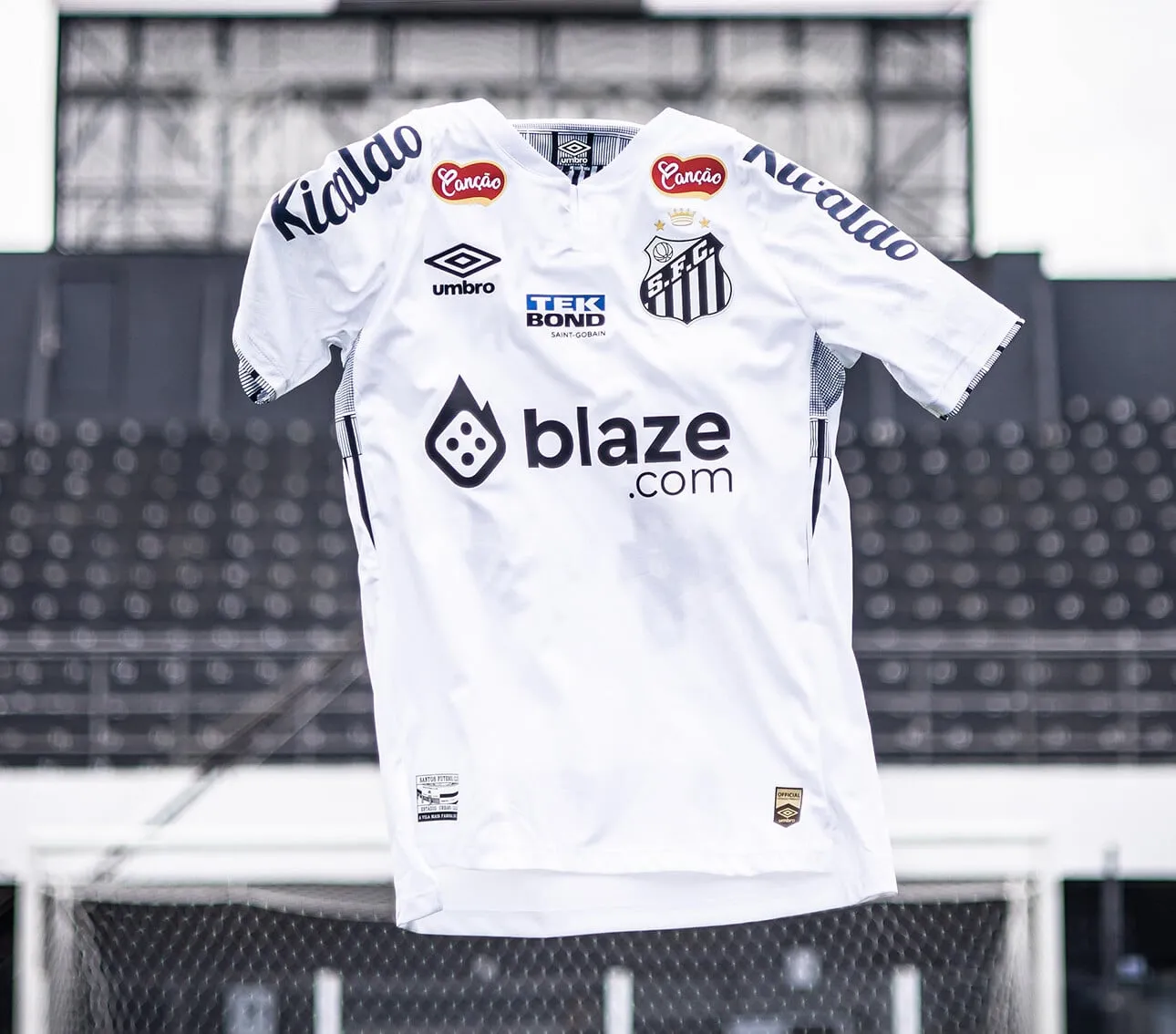 Revelamos qual o banco digital que est&aacute; perto de acordo de patroc&iacute;nio&nbsp;com&nbsp;o&nbsp;Santos