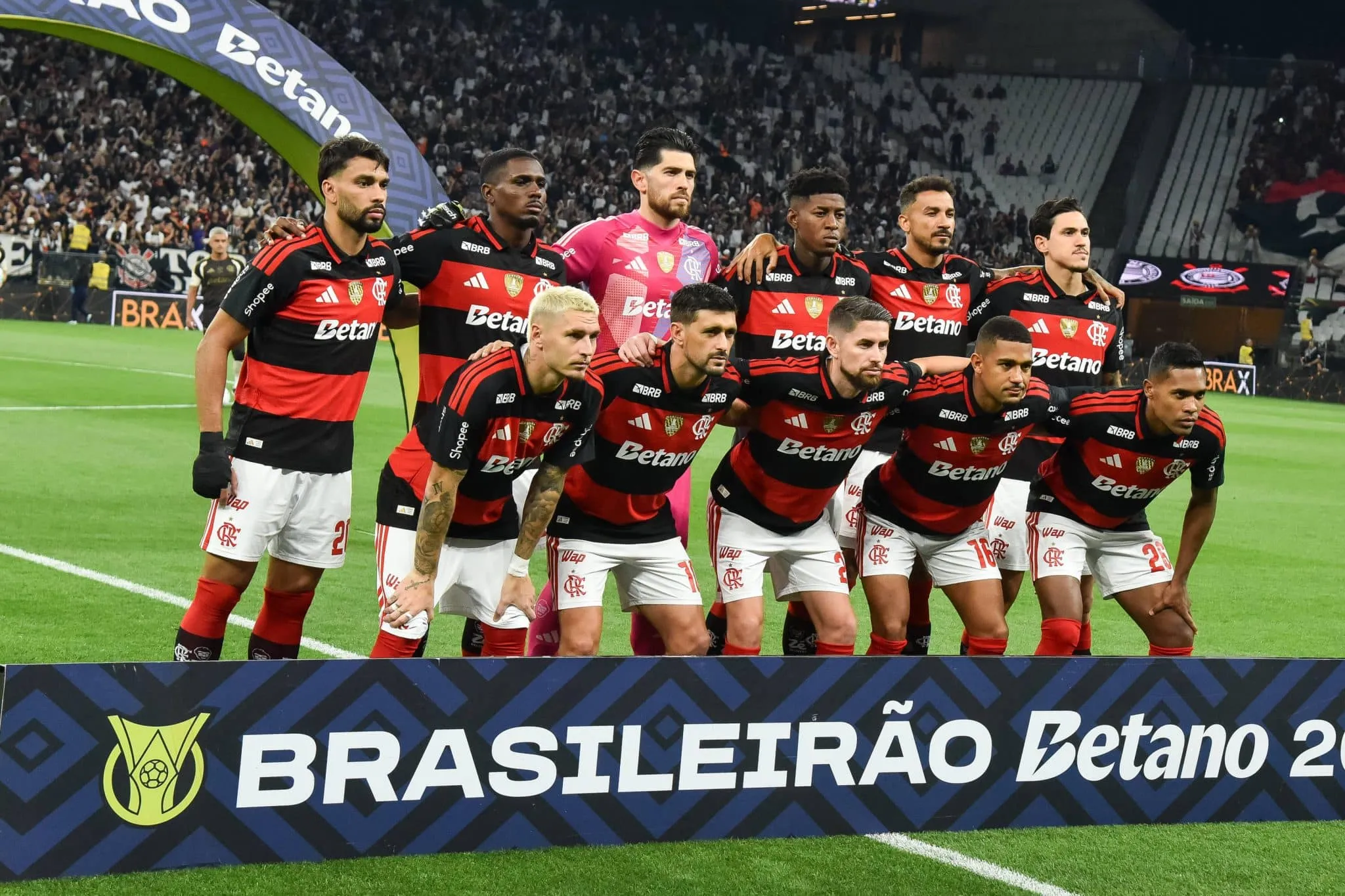 Time do Flamengo posa para foto antes de jogo pelo Brasileir&atilde;o