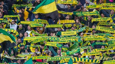 Em novo caso de viol&ecirc;ncia no futebol franc&ecirc;s, torcedor morre esfaqueado antes de Nantes x Nice