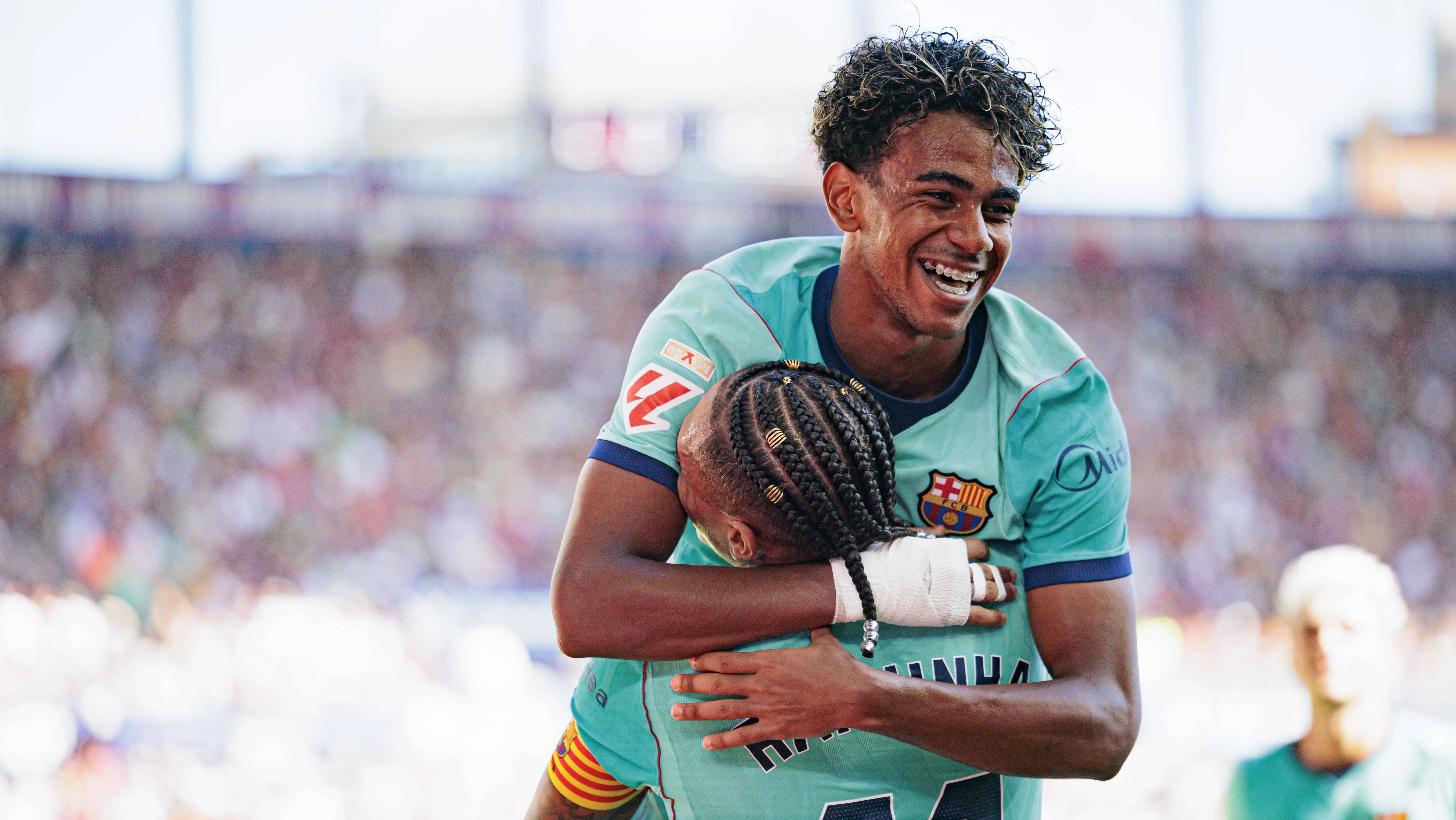 Melhor brasileiro em atividade, Raphinha refor&ccedil;a status de elite no Barcelona contra o Levante