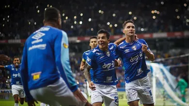 Cruzeiro x Flu proporcionaram uma noite de ranger os dentes e acelerar o cora&ccedil;&atilde;o, inesquec&iacute;vel &agrave; Copa do Brasil
