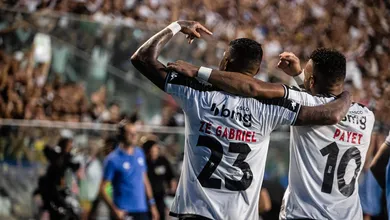 Payet desequilibra na bola parada e Vasco vence o Volta Redonda, em Cariacica, pelo Carioca