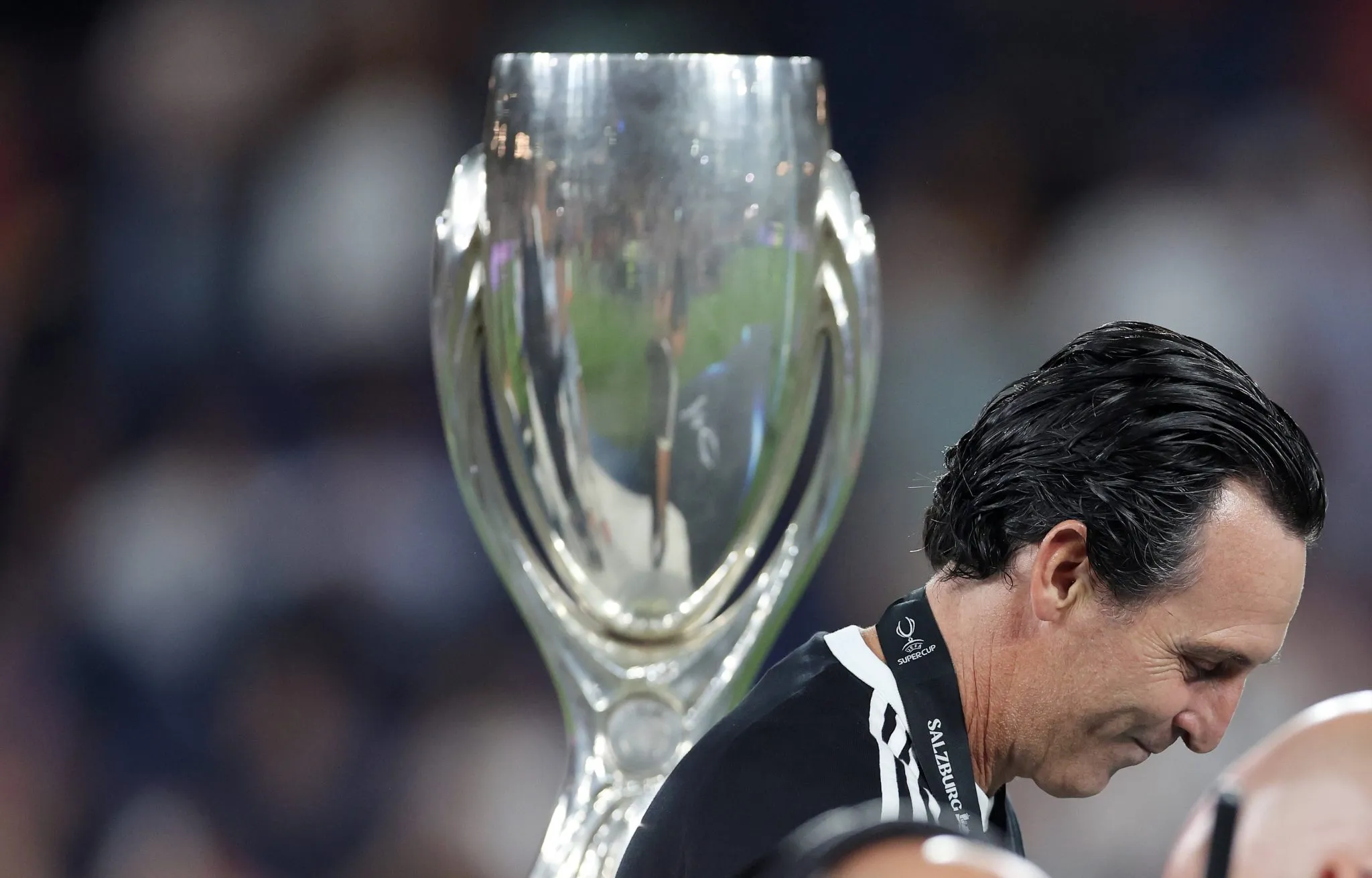 Unai Emery e a ta&ccedil;a da Supercopa da Europa