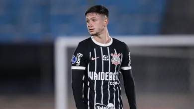 Sem companheiros, Garro est&aacute; sobrecarregado no sistema criativo do Corinthians