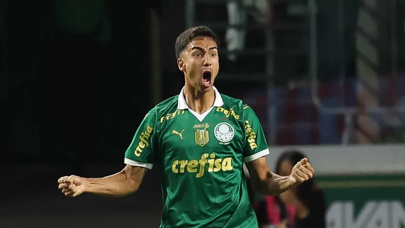 Vitor Reis comemora gol contra o Flamengo no Allianz Parque