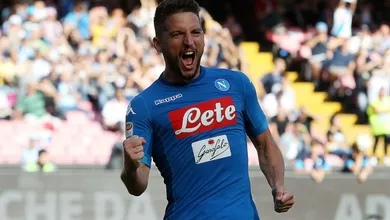 Sarri: &ldquo;&Eacute; uma pena que s&oacute; tenhamos descoberto Mertens como centroavante aos 28 anos&rdquo;