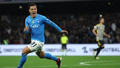 Trope&ccedil;o em cl&aacute;ssico deixa Juventus mais longe da lideran&ccedil;a, e Napoli mais perto de briga por vaga em competi&ccedil;&otilde;es europeias