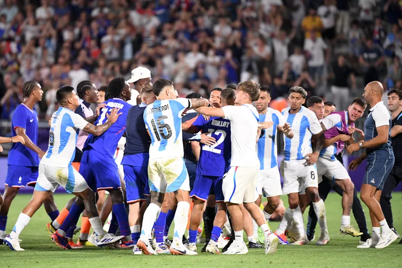 Confus&atilde;o generalizada entre franceses e argentinos 