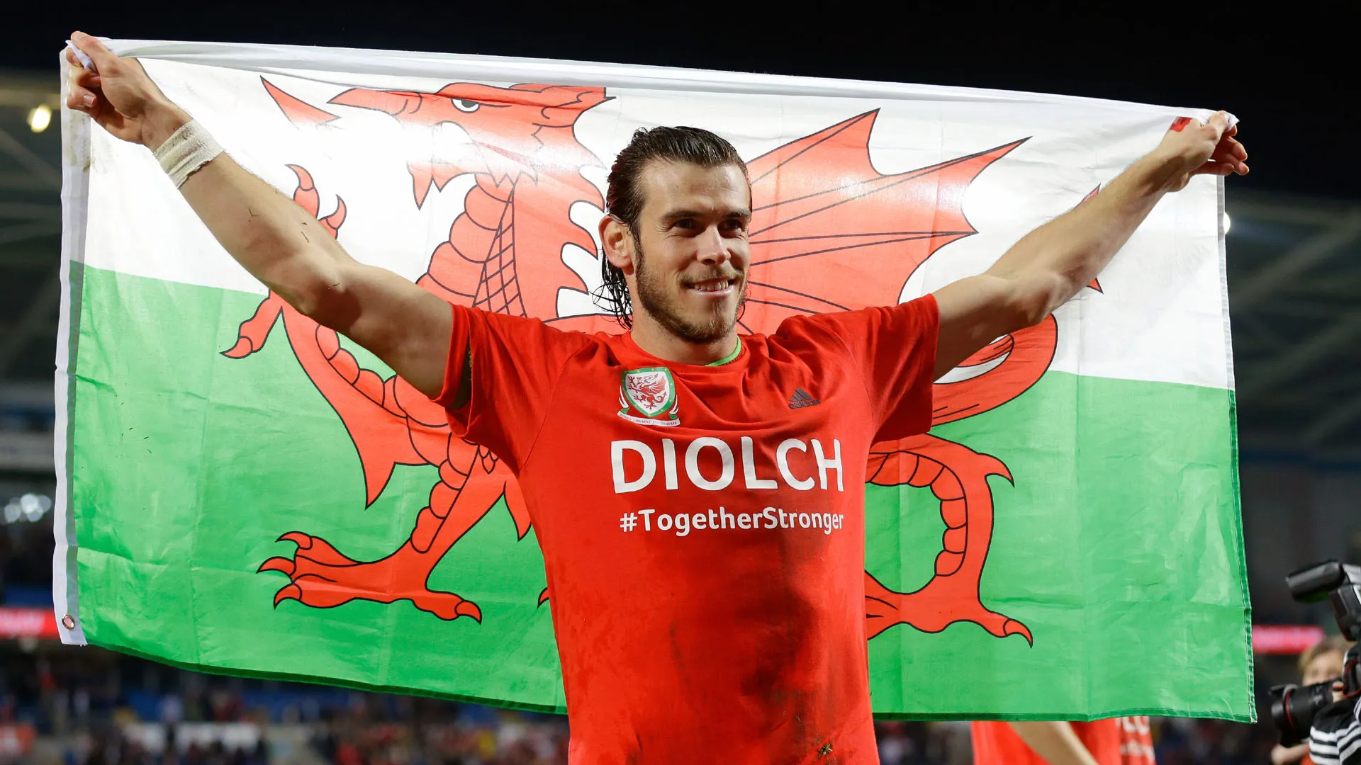 Gareth Bale &eacute; o principal jogador de Gales, que vai &agrave; Eurocopa (AP Photo/Matt Dunham)