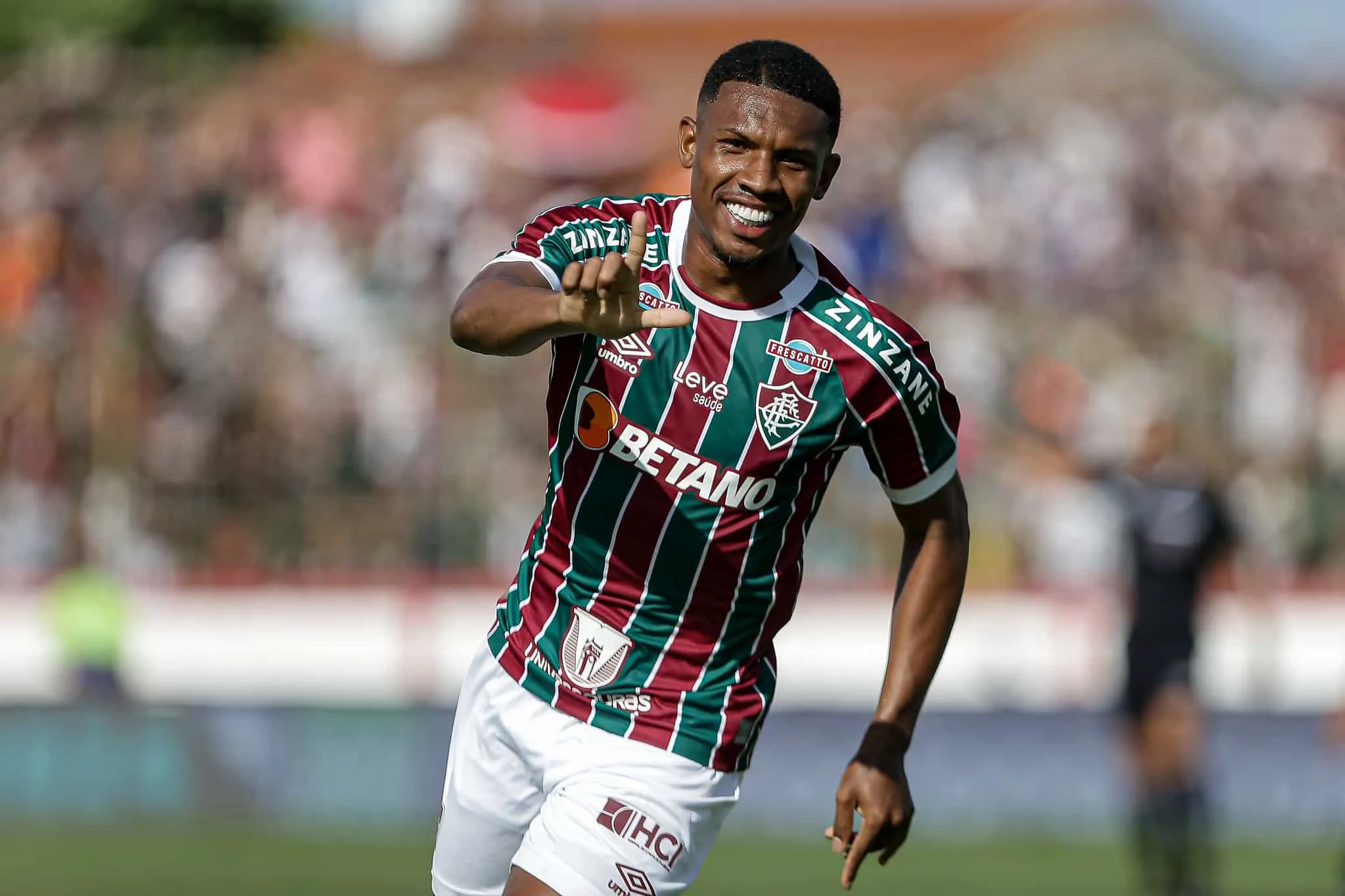 Enquanto titulares se reapresentam, Fluminense enfrenta o Audax no embalo de Lel&ecirc;