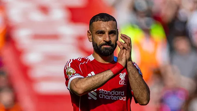 Time de veteranos? Gigante europeu entra na corrida para tirar Salah do Liverpool