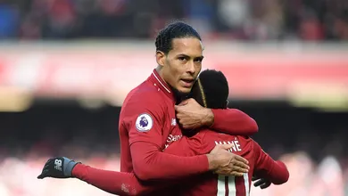 Van Dijk teme vencer a Premier League diante de port&otilde;es fechados: &ldquo;Ficaria devastado pelos torcedores&rdquo;