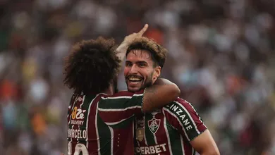 Fluminense quebra tabu em cl&aacute;ssicos, mas j&aacute; era melhor que rivais nos &uacute;ltimos anos