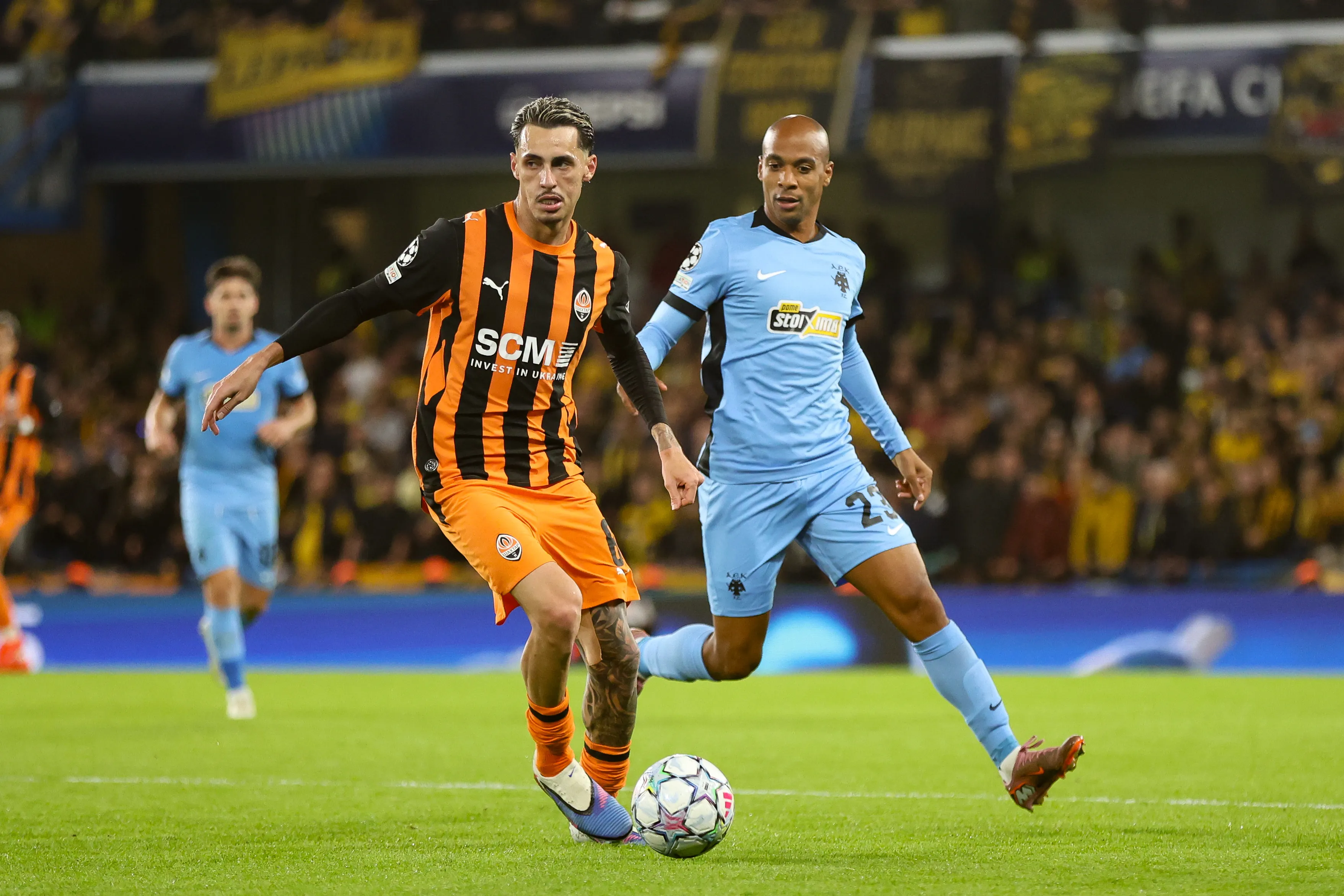 Marlon Gomes pelo Shakhtar Donets na Champions League