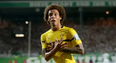 O Dortmund flertou com o vexame, mas dois gols ag&ocirc;nicos deram a classifica&ccedil;&atilde;o na Copa da Alemanha