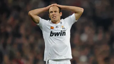Robben: &ldquo;Quando sa&iacute; do Real Madrid, Bayern foi um passo atr&aacute;s&rdquo;