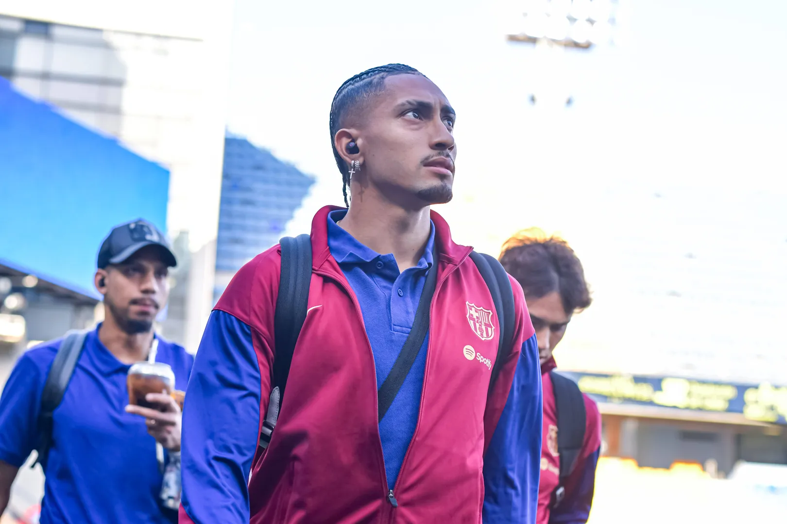 Raphinha em viagem pelo Barcelona (Foto: Imago)