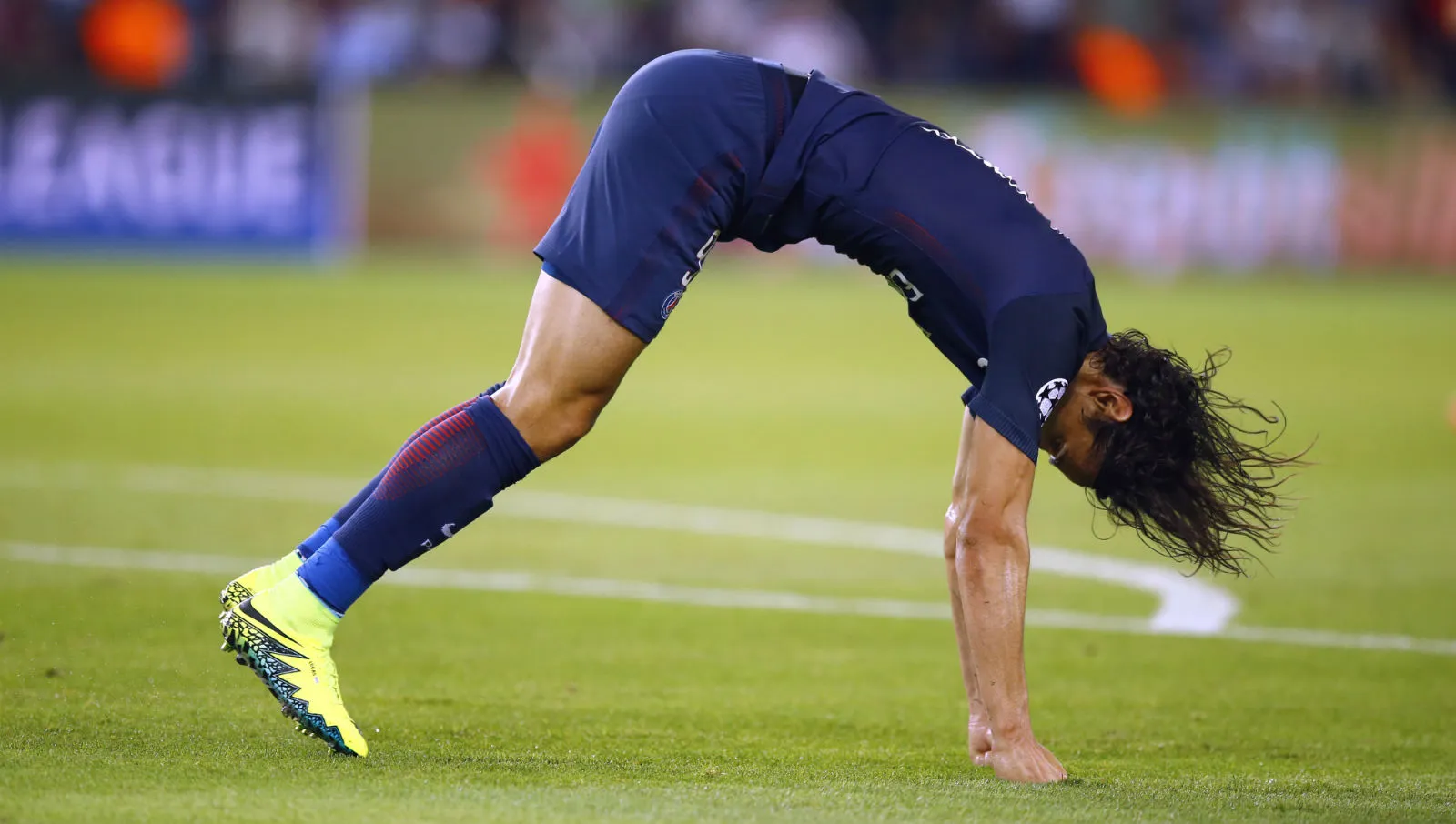 Apesar do gol, a pergunta fica: At&eacute; que ponto o PSG pode seguir confiando em Cavani?