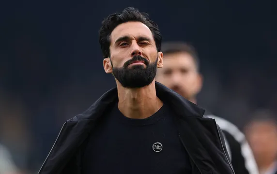 &lsquo;Foi um jogo de homens contra meninos': Arbeloa encanta rival em vit&oacute;ria do Fulham
