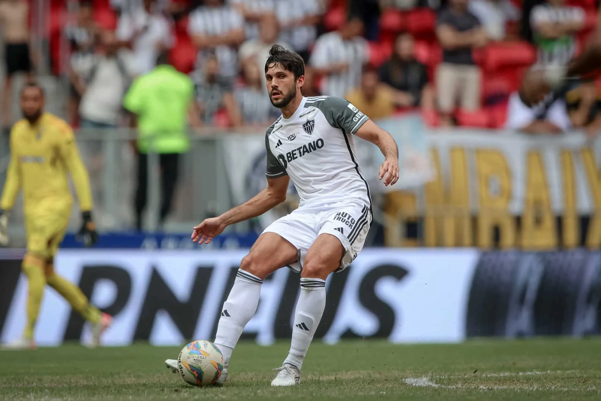 O Atl&eacute;tico-MG n&atilde;o consegue mais confiar fisicamente em Igor Rabello, que se lesionou de novo