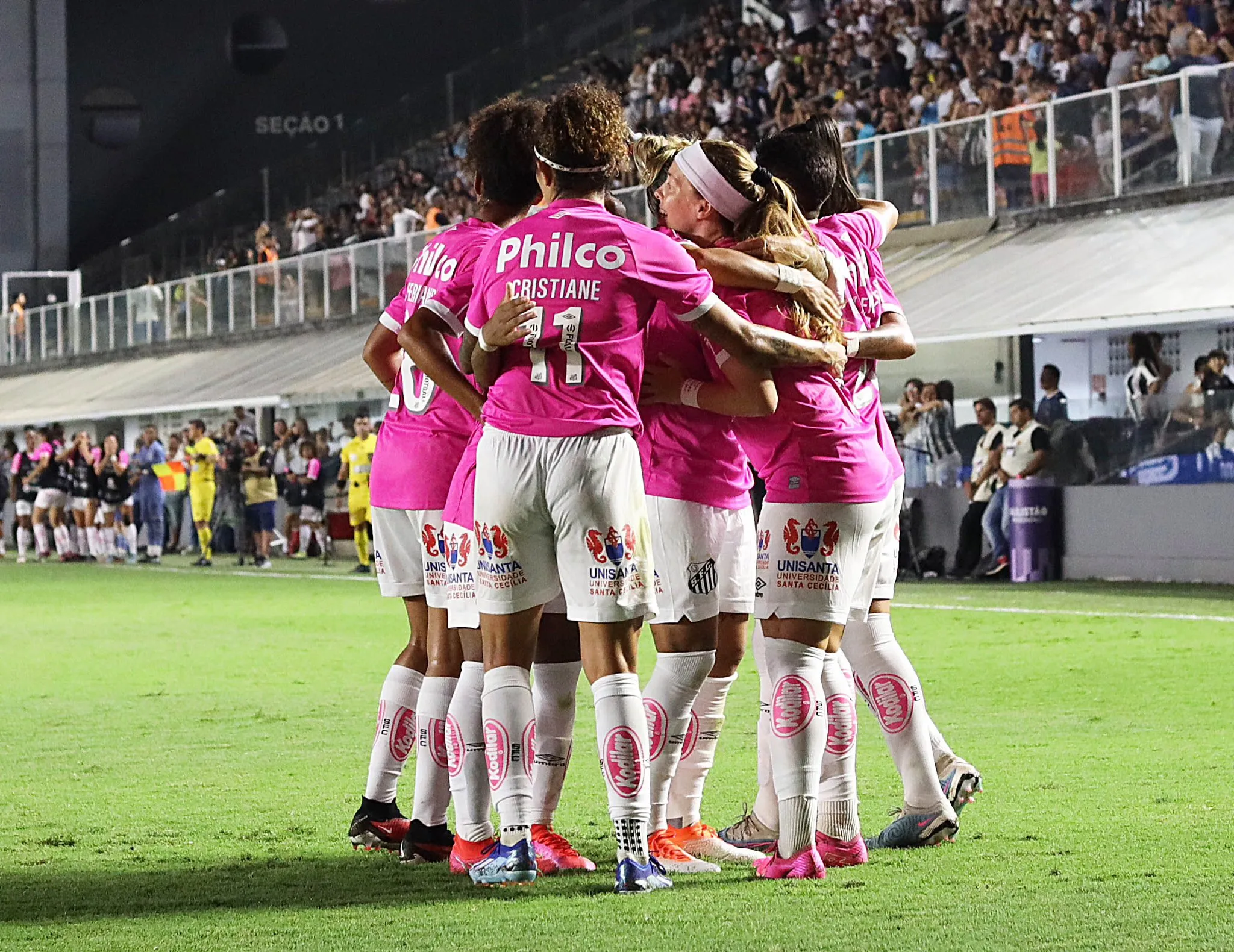 Expulso do quadro associativo em 2019, ex-presidente do Santos retorna para comandar futebol Feminino