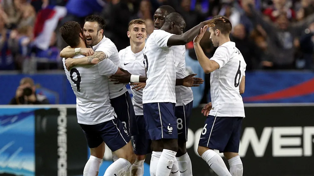 Goleada francesa para espantar fantasmas &agrave;s v&eacute;speras da Copa do Mundo