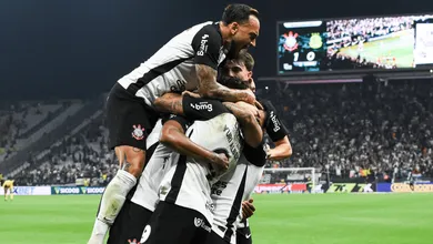 Corinthians nem precisa de Dorival no banco para mostrar que tem DNA pr&oacute;prio