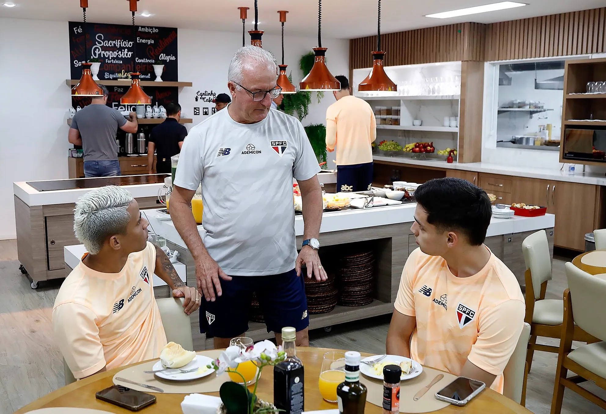 Bobadilla mal chegou e j&aacute; mostrou que sabe o que precisa fazer para ser titular no S&atilde;o Paulo