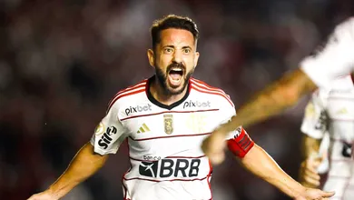 Everton Ribeiro fica no Flamengo? Tudo depende da pr&oacute;xima reuni&atilde;o entre estafe do jogador e clube