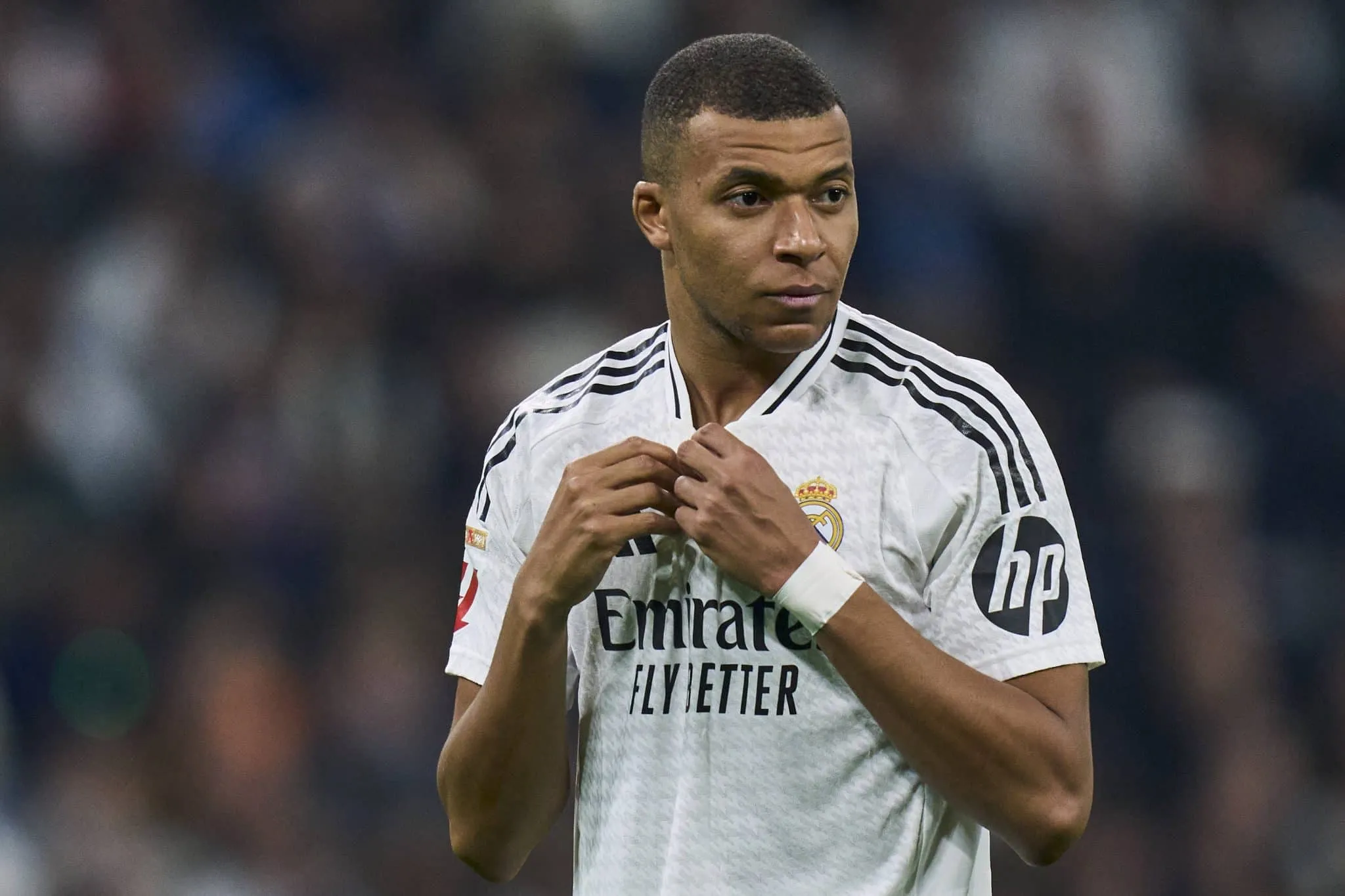 Equipe de Mbapp&eacute; abre guerra contra PSG: &lsquo;quer derrubar o sistema para n&atilde;o cumprir obriga&ccedil;&otilde;es&rsquo;
